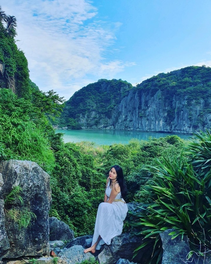 Capella Cruises Halong – A Luxury Experience in the Heart of Halong Bay