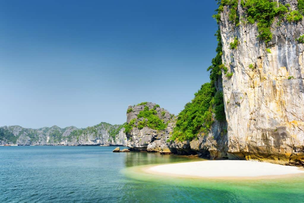 Ba Trai Dao Beach: Finding a Romantic Sanctuary in Lan Ha Bay
