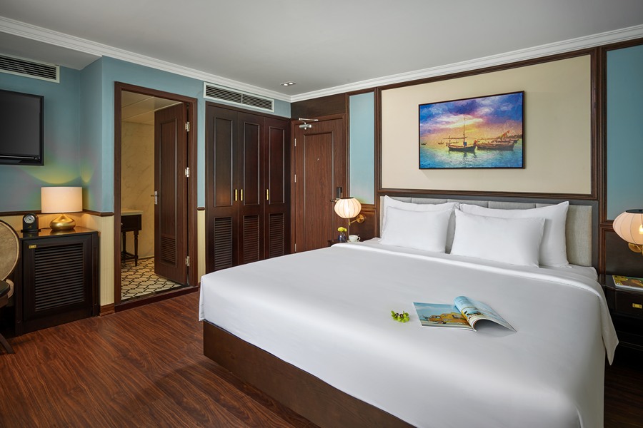 Oasis Capella Cruise - 1